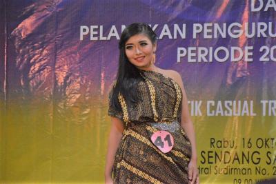 lomba-batik-casual