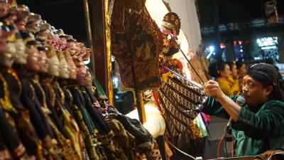 wayang-golek