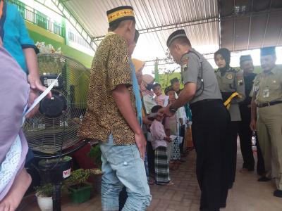 Peduli Anak Yatim Bentuk Kecintaan Kepada Rasullullah