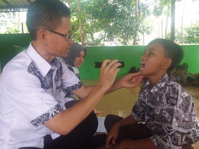 periksa-kesehatan-gigi-dan-mulut