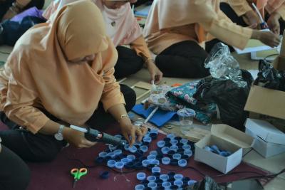 Dharma Wanita Persatuan Batang Gelar Lomba Kreasi Tutup Botol