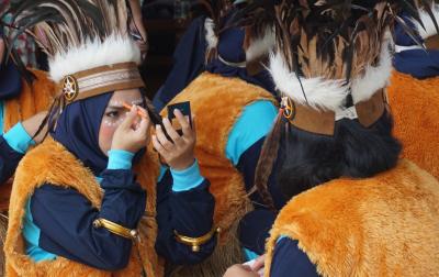 make-up-jelang-lomba