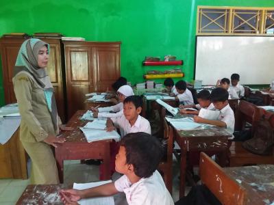 guru-masa-kini-harus-kuasai-teknologi-informasi