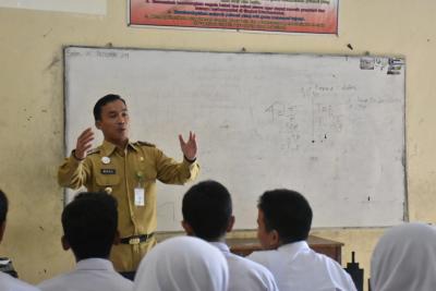 respect-pidato-mendikbud-ri-nadiem-makarim-bupati-batang-akan-buat-regulasi