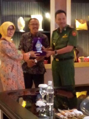 berikan-cindera-mata