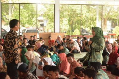 DISKUSI DENGAN GURU SLB