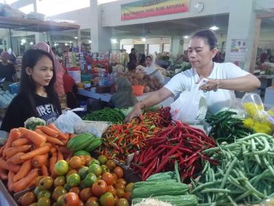 HARGA CABE MERANGKAK NAIK