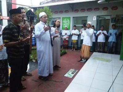 gerakan-sedekah-merajut-ukhuwah-santri-daruttaubah