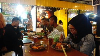 nikmati-kuliner-di-plataran-food