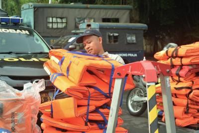 siapkan-rompi-pelampung