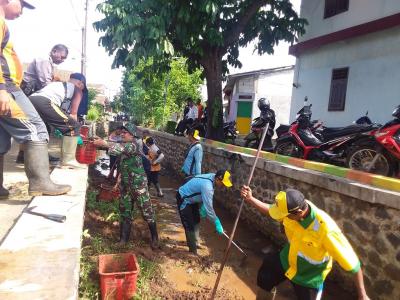 pasukan-got-antisipasi-banjir-di-kota-batang