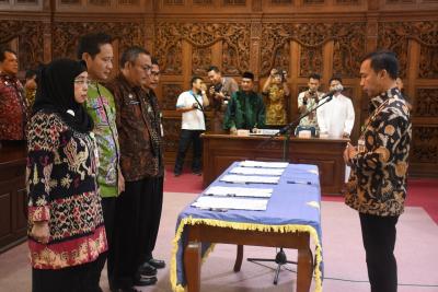 Bupati Batang Merombak Pejabat di Tingkat Pimpinan