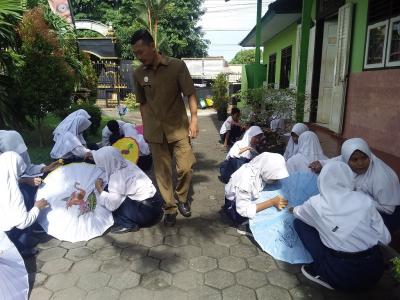 ujian-praktik-melukis