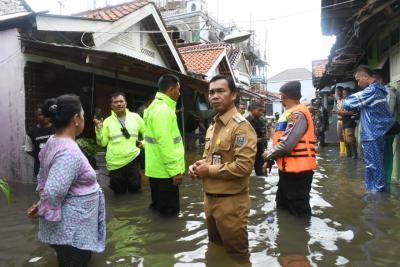 bupati-batang-himbau-warga-waspadai-banjir-lagi
