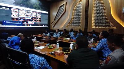 konferensi-video-dengan-gubernur-jateng