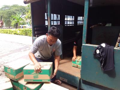 distribusikan-disinfektan-ke-masjid