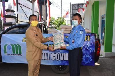 pdam-batang-sumbangkan-3-ton-beras