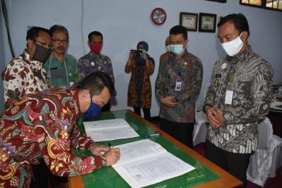 Mantan Direktut PDAM Pemalang Jadi Direktur Bank Bapera Batang