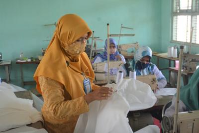 LIHAT HASIL BAJU APD