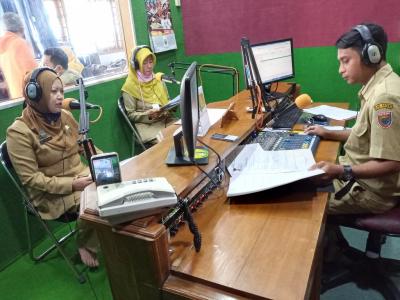 siaran-pendidikan-melalui-radio