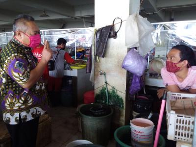 TIDAK PERLU BERDAGANG SAAT SAKIT