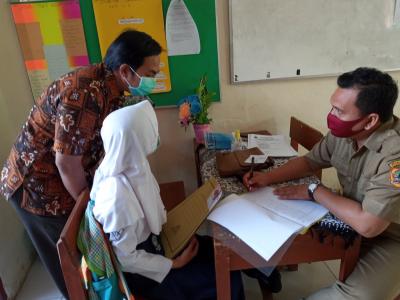 survei-dilakukan-sekolah-untuk-memastikan-kebenaran-data
