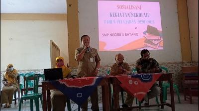 kolaborasi-pembelajaran-tatap-muka-dan-daring-diberlakukan-saat-new-normal