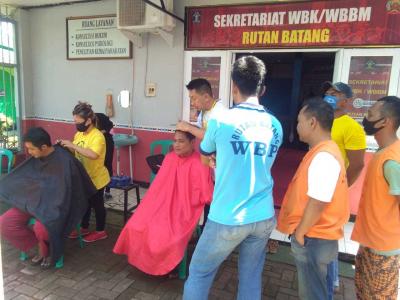 WBP Rutan Batang Mendapat Pelatihan Tatarias Dan Potong Rambut Bersertifikat