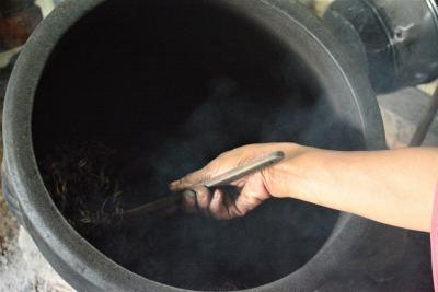 SANGAN DAUN TEH KERING