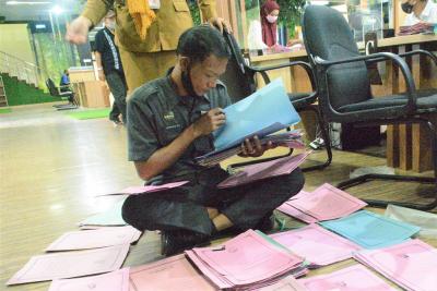 PENGECEKAN DATA PEMOHON IZIN UMK