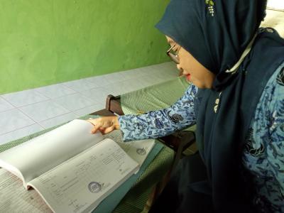 tunjukkan-daftar-penerima-kartu-perdana