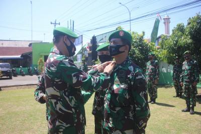 kenaikan-pangkat-prajurit-kodim-batang