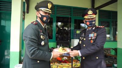 Kejutan dari Kapolres Batang Menambah Keneriahan HUT ke-75 TNI
