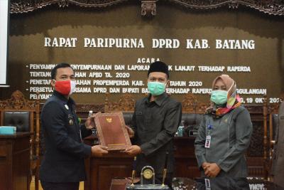 DPRD Dan Bupati Batang Setujui Raperda Tentang Penanggulangan Penyakit