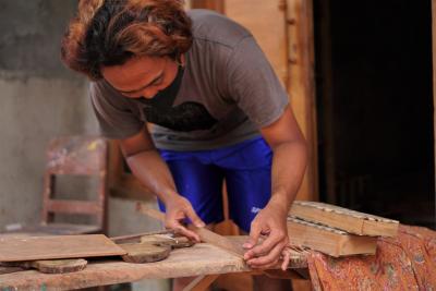 PASANG BAGIAN TAS KAYU 