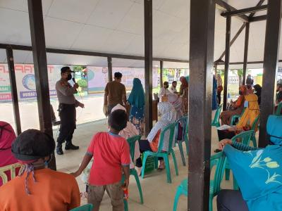 Polres Batang Pantau Penyaluran BST Sesuai Prokes