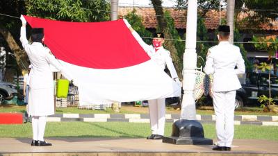 upacara-peringatan-hari-pahlawan