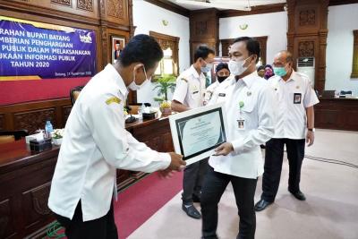 PENGHARGAAN BADAN PUBLIK PEMERINTAH DESA
