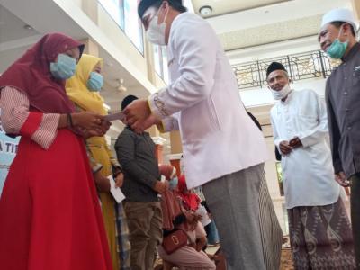 Bupati Batang Intensif Santuni Anak Yatim Saat Pandemi