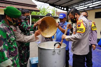 Dapur Umum Kembali Dibuka untuk Tanggulangi Dampak Pandemi