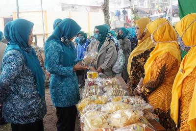 kunjungi-bazar-produk-desa-pranten