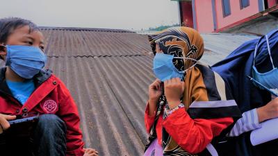 pakai-masker-sebelum-belajar-daring