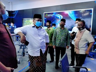 Menag Diskusi Bersama Bupati Batang Sukseskan Pesantren