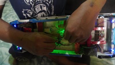 PASANG LAMPU PADA TRUK