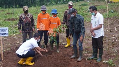 Bupati Batang Canangkan Agro Wisata Buah di Desa Kalisalak Limpung