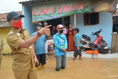 tinjau-di-empat-titik-banjir