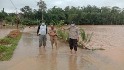 Polsek Limpung Terus Pantau Perkembangan Situasi Dampak Banjir