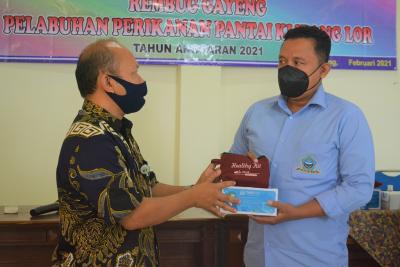 bantuan-medis-untuk-nelayan