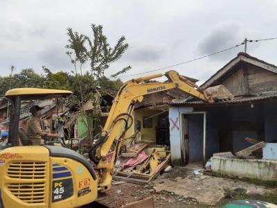 PEMBEBASAN LAHAN ISLAMIC CENTER