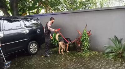 Jelang Paskah, K-9 Sterilisasi Delapan Gereja di Batang